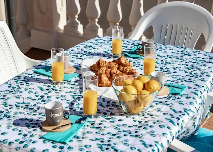 Guzman - Alba 빌라