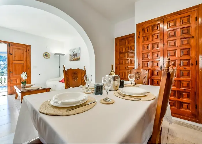 빌라 Guzman - Alba