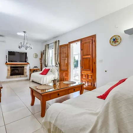 Villa Guzman - Alba *